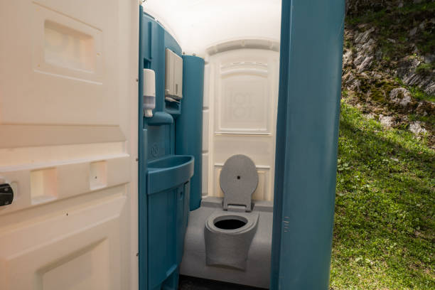 Best Temporary restroom rental  in Spring Grove, IL