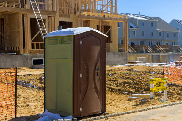 Best Construction site porta potty rental  in Spring Grove, IL